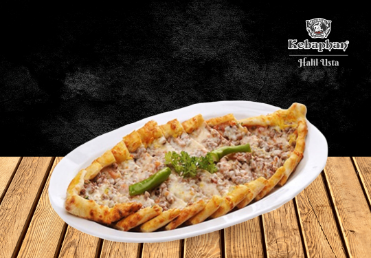 Kıymalı Kaşarlı Pide